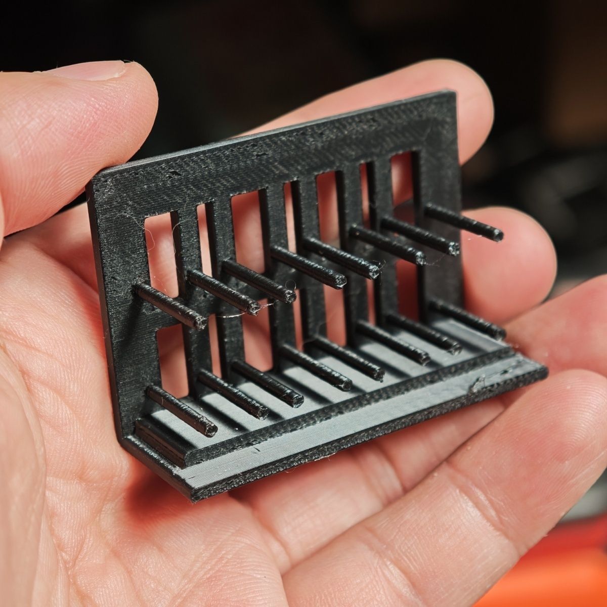 3D Printed Plastic Tyre Displa - 3D Printing Table avaliação e preço